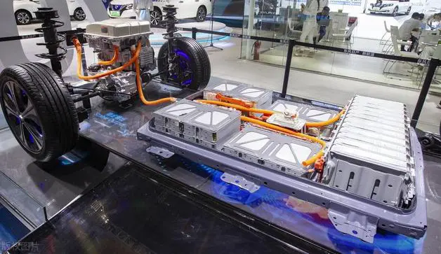 EV chassis with battery pack layout to demonstrate SOH-related design architecture Caption: Battery pack installed in the EV chassis, affecting performance and SOH monitoring strategies