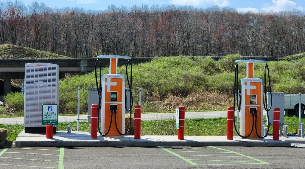 ChargePoint Level 3 EV charger station providing DC fast charging for electric vehicles