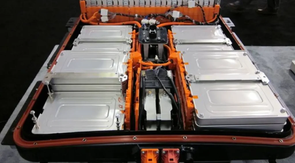 Tesla battery modules showing when tesla battery replacement cost makes sense